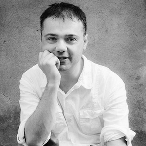 Biographie Biographie